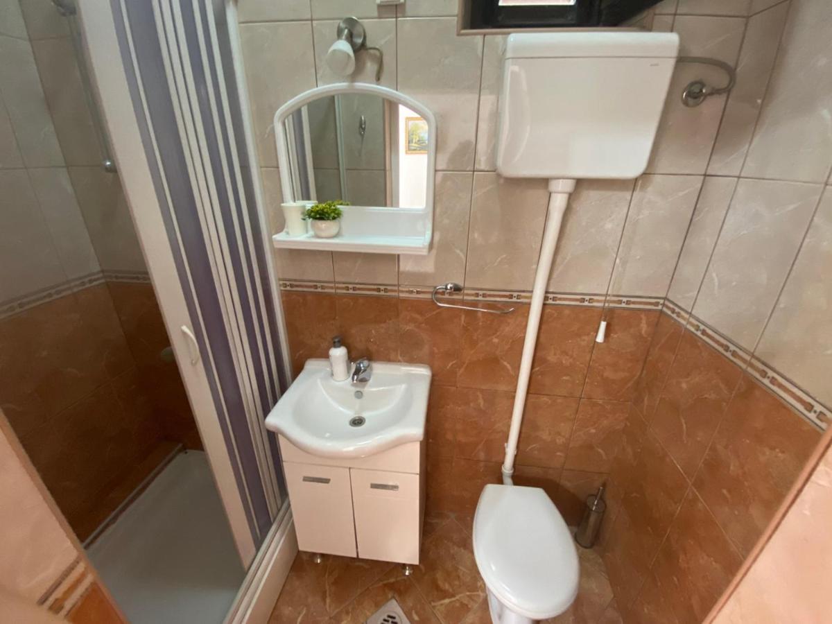 Apartments Mira Tivat Zewnętrze zdjęcie