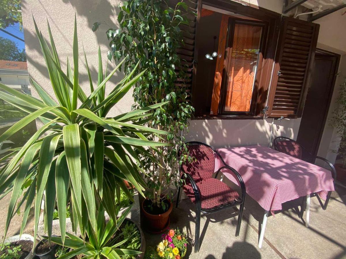 Apartments Mira Tivat Zewnętrze zdjęcie